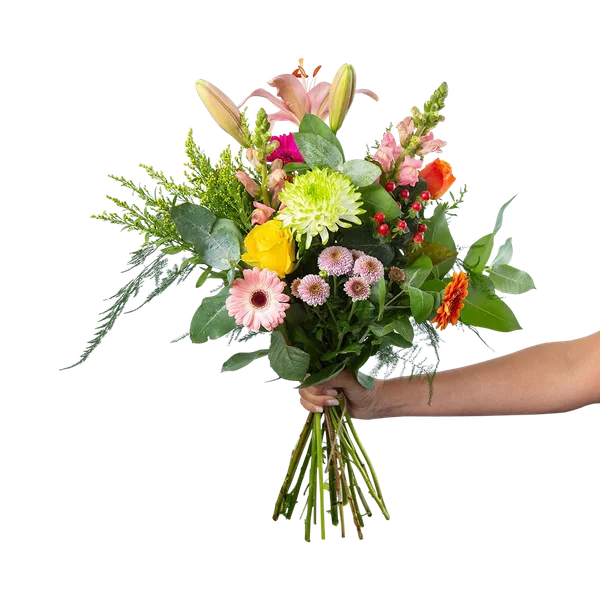Gekleurd boeket — Een vrolijk veldboeket in warme kleuren, met de hand gebonden voor een blij moment.